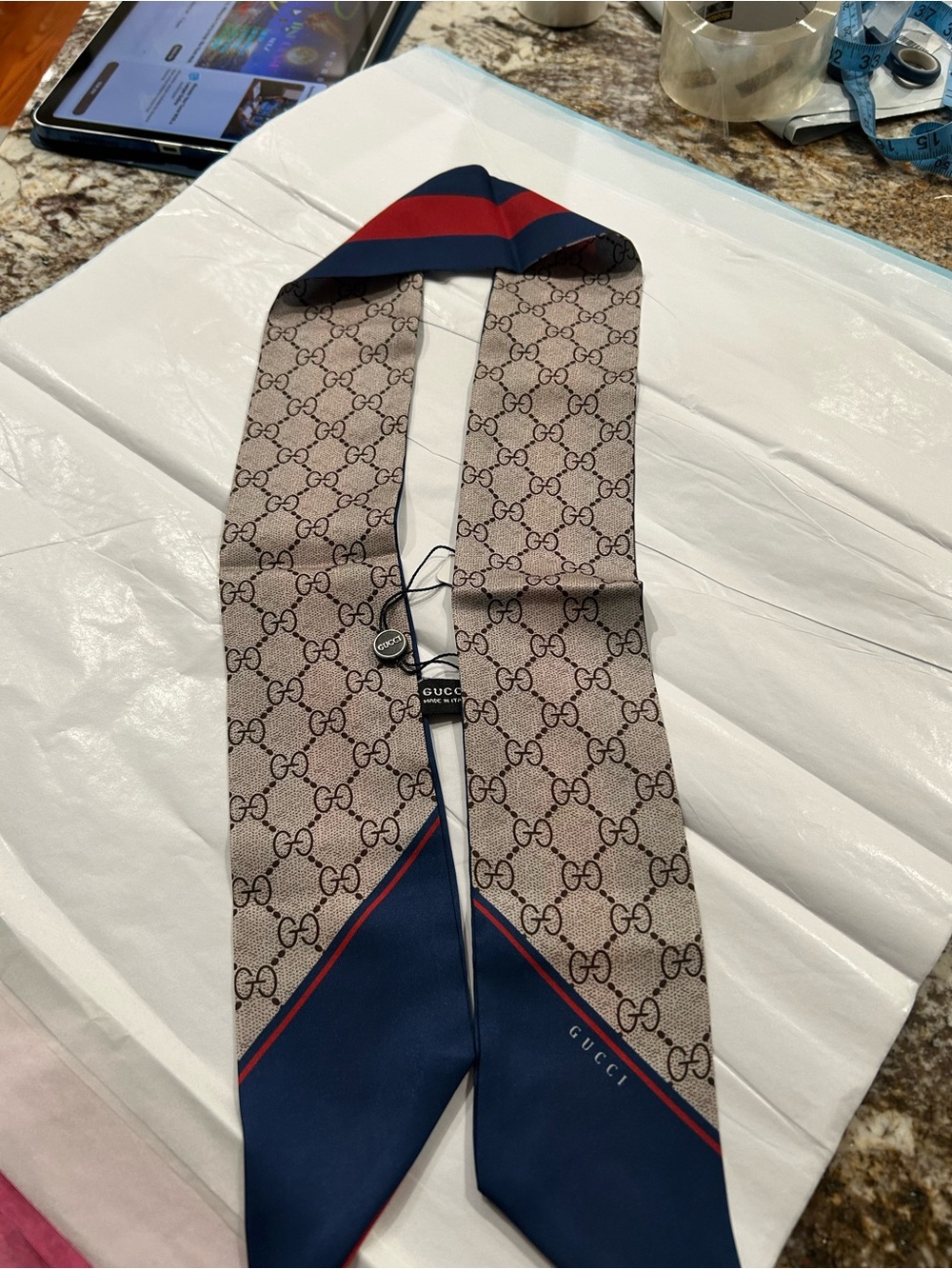 Gucci Blue and Red GG Silk Neck Twilly - Picture 2 of 3